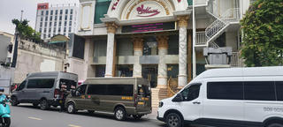 Nhiều công an xuất hiện ở thẩm mỹ viện Mailisa tại TP Hồ Chí Minh