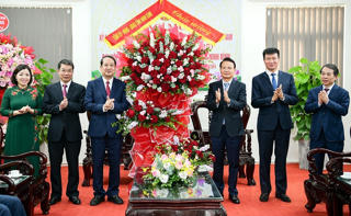 Ninh Bình: Lãnh đạo tỉnh chúc mừng Mặt trận tỉnh nhân 95 năm ngày truyền thống