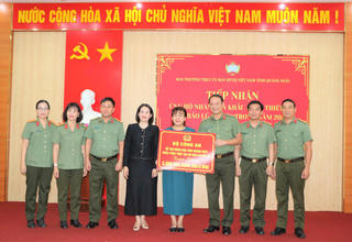 Bộ Công an hỗ trợ 5 tỷ đồng giúp Quảng Ngãi khắc phục thiệt hại bão số 13