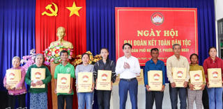 Khánh Hòa: Tưng bừng Ngày hội Đại đoàn kết tổ dân phố Ngô Mây