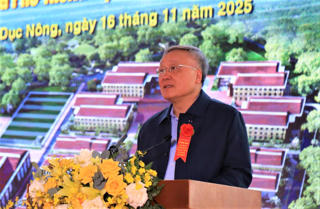 Quảng Ngãi: Phó Thủ tướng Thường trực Nguyễn Hòa Bình dự khởi công 4 trường nội trú vùng biên giới 