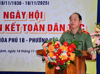 Đà Nẵng: Giám đốc Công an thành phố dự Ngày hội Đại đoàn kết tại khu dân cư Hòa Phú 1B