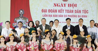 Tổng Bí thư Tô Lâm dự Ngày hội Đại đoàn kết dân tộc tại phường Ba Đình, Hà Nội