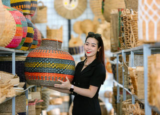 Người truyền lửa ở vùng cói Kim Sơn