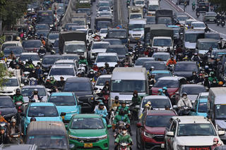 Năm 2030, 100% phương tiện giao thông đường bộ được quản lý, kiểm soát về khí thải