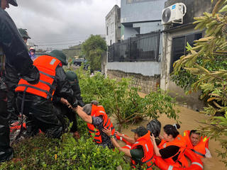 Họp khẩn ứng phó lũ lịch sử tại Gia Lai, tổng lực sơ tán dân
