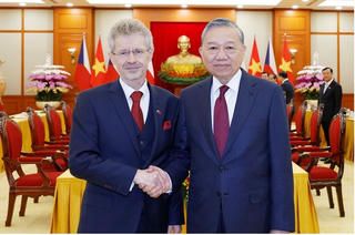 Tổng Bí thư Tô Lâm tiếp Chủ tịch Thượng viện Quốc hội Cộng hòa Séc