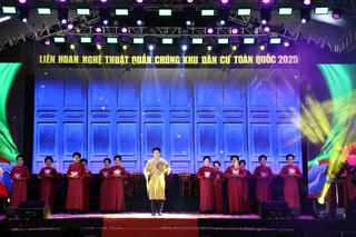 Khuyến khích phong trào văn hóa văn nghệ quần chúng phát triển ngày càng thực chất, hiệu quả