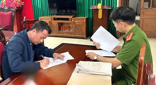 Ninh Bình: Nhận tiền để làm sổ đỏ trái quy định, một chuyên viên cấp xã bị bắt