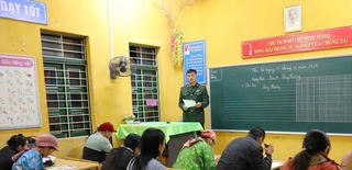Phong trào xóa mù chữ mở lối phát triển cho đồng bào vùng cao