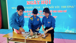 Làm “dân vận khéo” tại TP Hồ Chí Minh: Lời nói đi đôi với hành động