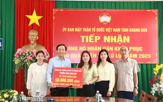 Mặt trận tỉnh Khánh Hòa tiếp nhận ủng hộ nhân dân khắc phục hậu quả do mưa lũ