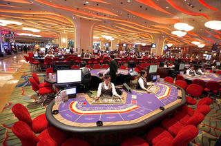 Chính phủ cho phép người Việt Nam đủ điều kiện vào chơi casino tại một số dự án