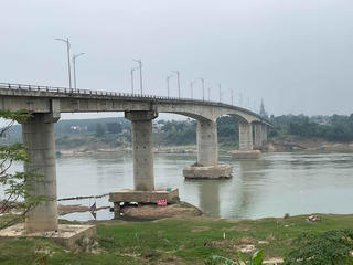 Không có chủ trương xây cầu Sông Lô mới
