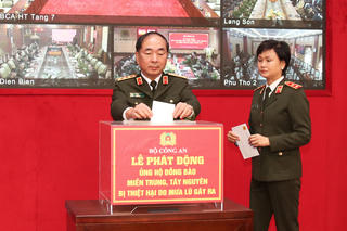 Bộ Công an phát động ủng hộ đồng bào miền Trung, Tây Nguyên bị thiệt hại do mưa lũ