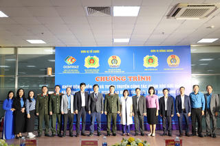 Phối hợp tổ chức khám bệnh miễn phí cho 15.000 công nhân lao động trên toàn quốc