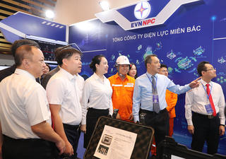 Ngành điện nỗ lực ứng dụng công nghệ, chuyển đổi số 