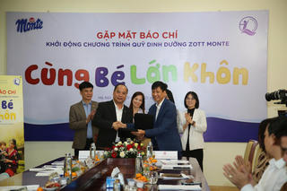 Gần 2 tỷ đồng hỗ trợ dinh dưỡng cho trẻ em nghèo vùng cao