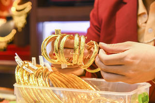 Lỗ hổng thị trường vàng