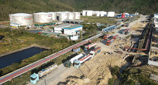 Hà Tĩnh: Đường hư hỏng nặng, lực lượng chức năng đề nghị doanh nghiệp tự sửa chữa