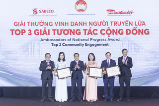 Báo Đại đoàn kết tổ chức thành công chương trình “Vinh danh Người truyền lửa”