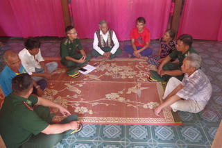 Già làng - 'cầu nối' giảm nghèo bền vững