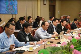 Bí thư Thành ủy Hà Nội: Xác định trách nhiệm chính trị, toàn tâm, toàn ý tháo gỡ khó khăn trong triển khai dự án tuyến đường vành đai 2.5