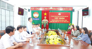 Mặt trận Khánh Hòa tiếp nhận ủng hộ người dân bị ảnh hưởng do lũ lụt 