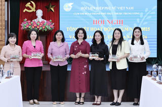 Tổng kết hoạt động Cụm thi đua Hội Phụ nữ của 6 thành phố trực thuộc Trung ương