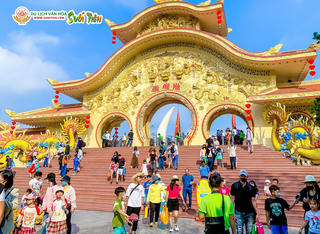 Sôi động thị trường du lịch cuối năm