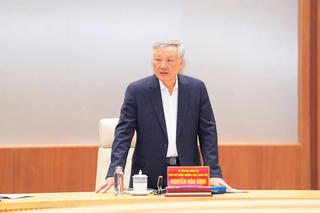 Phó Thủ tướng Thường trực Chính phủ Nguyễn Hòa Bình làm việc với TP Hải Phòng