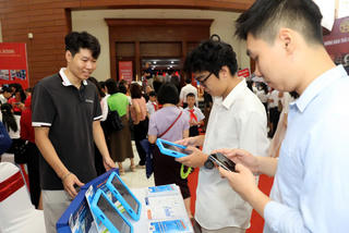 Học sinh được chọn chuyên đề tự chọn về trí tuệ nhân tạo