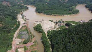 Lào Cai: Cần chấn chỉnh hoạt động khai thác, mua bán tài nguyên - Bài 1: Mỏ cát không đủ điều kiện vẫn hoạt động nhiều năm