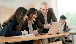 Đổi mới chuẩn nghề nghiệp giảng viên