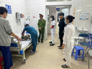 Công an Lào Cai cứu cháu bé đang nguy kịch