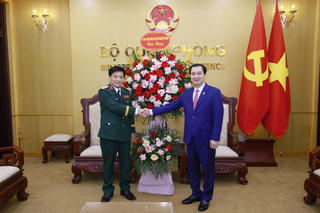 UBTƯ MTTQ Việt Nam chúc mừng Bộ Quốc phòng nhân kỷ niệm Ngày thành lập Quân đội nhân dân Việt Nam


