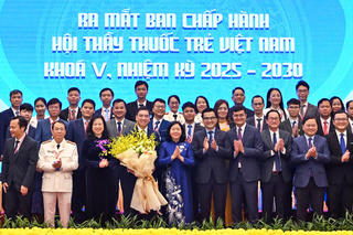 Chủ tịch Bùi Thị Minh Hoài dự Đại hội đại biểu toàn quốc Hội Thầy thuốc trẻ Việt Nam
