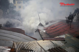 Hiện trường tan hoang tại chợ Xanh sau hỏa hoạn