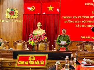 Đắk Lắk: Triệt phá đường dây ma túy xuyên quốc gia, thu giữ hơn 9,2kg “hàng trắng”, súng nóng và hàng trăm triệu đồng