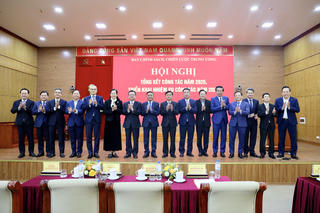 Nâng tầm tham mưu chiến lược phục vụ công tác lãnh đạo của Đảng về kinh tế xã hội trong thời gian tới
