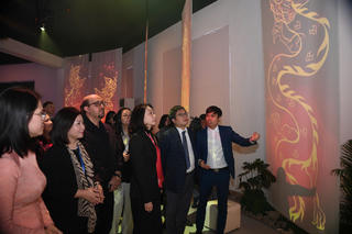 Hà Nội rạng rỡ ánh sáng và di sản