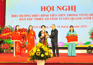 Tuyên Quang: Tôn vinh 300 điển hình tiên tiến trong vùng đồng bào dân tộc thiểu số