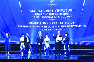 Các nhà khoa học hàng đầu thế giới nói gì về AI?