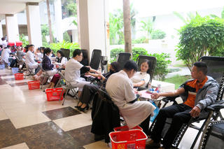 Hải Phòng: Gần 2.700 cán bộ sở, ngành tham gia hiến máu tình nguyện