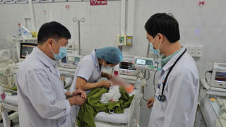 Gia Lai: Kiểm tra, xác minh hồ sơ nhận nuôi bé sơ sinh bị bỏ rơi 