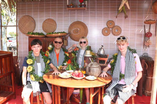 Vĩnh Long đón đoàn khách quốc tế mở đầu mùa du lịch năm 2026