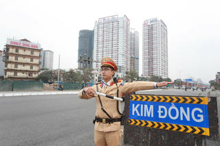 Hà Nội xử lý 51 điểm đen ùn tắc giao thông