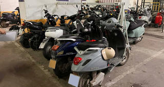 Bộ Xây dựng đề xuất chung cư xây mới bắt buộc có chỗ để xe điện cho cư dân