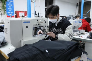 Định vị giá trị dệt may trên thương mại điện tử