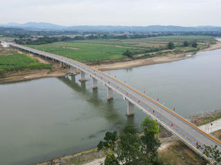 Từ nhịp cầu mới, niềm vui lan tỏa ở Cẩm Vân